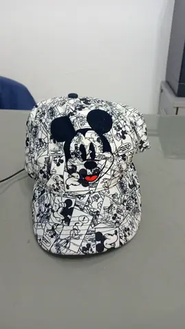 White and black Mickey Mouse comic-print baseball cap, one size