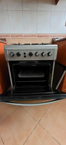 Used freestanding gas cooker with oven - good working condition.  ***Discounted price***