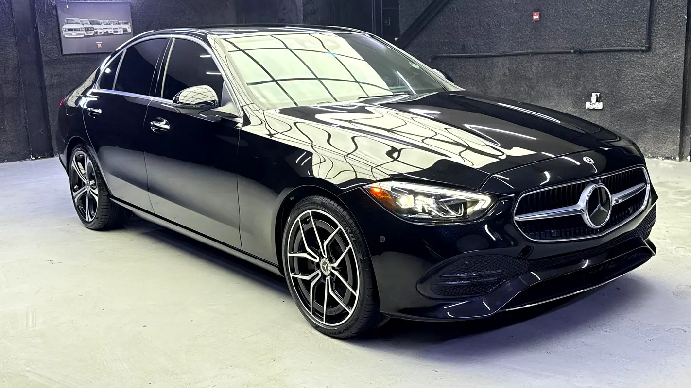 Mercedes-Benz C-Class 2023 — photo 1 of 12