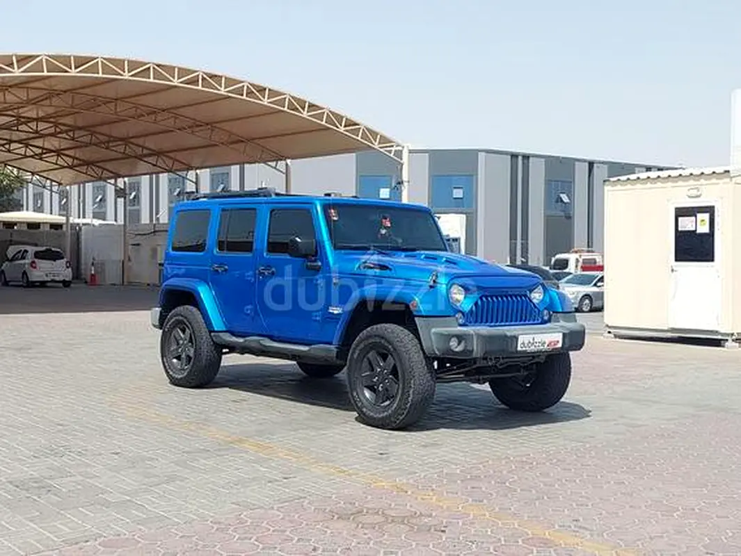 Jeep Wrangler 2015 — photo 1 of 13