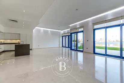 Best Location | Upgraded Villa with Amazing View