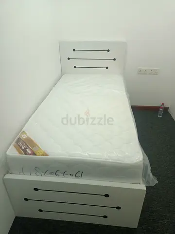 Hi available single bed with matters brand new