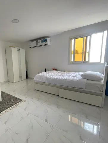 White single bed with storage drawers and mattress - good condition