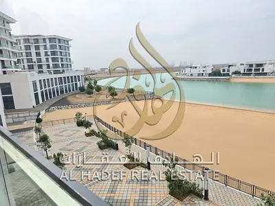 غرفة وصالة واسعة منطقه اجمل مكان مع بلكونة وموقف سيارة وإطلالة مميزة للإيجار السنوي