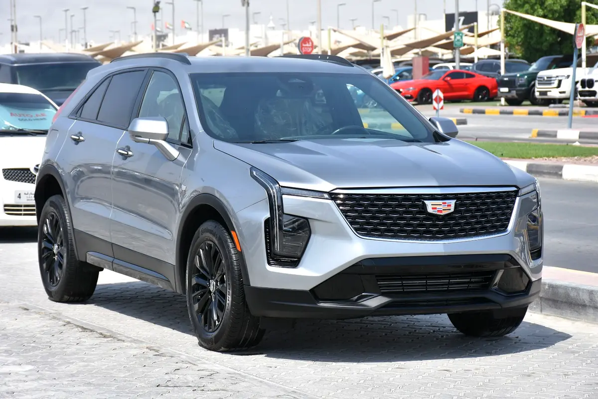 Cadillac XT4 2025 — photo 1 of 15