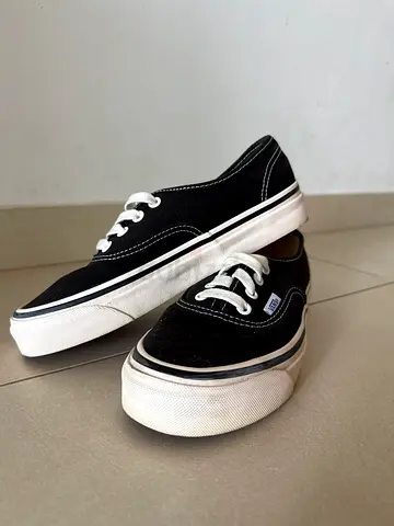 Black Vans Classic Canvas Sneakers - Size 37