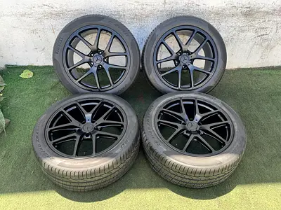 Genuine 21inch Mercedes benz G class AMG wheels and Pirelli tyres