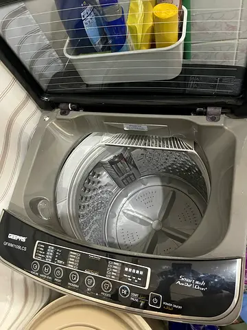 Automatic top load washing machine - 8kg, used