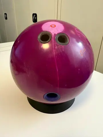Second handed bowling ball_3D Offset_Hammer_15lb