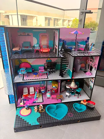 L.O.L Dollshouse. Large multi-room dollhouse with furniture and accessories. Used- good condition.
