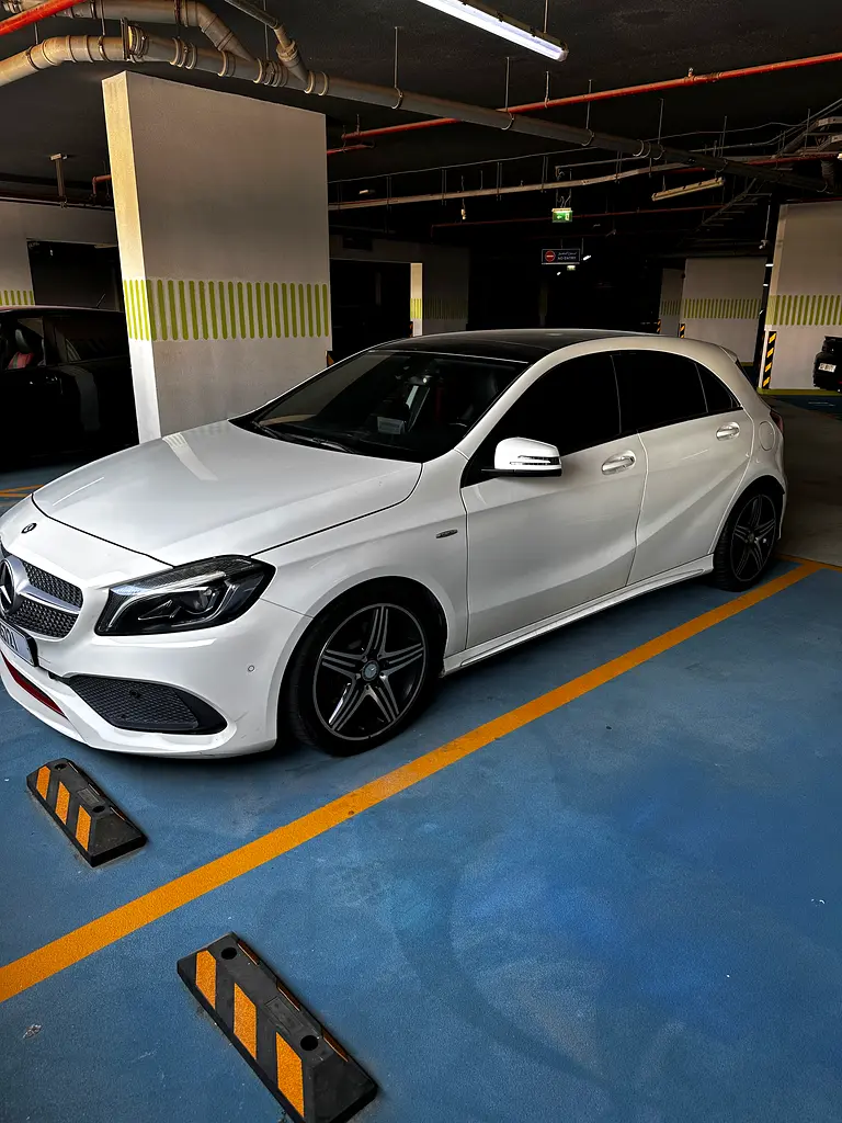 Mercedes-Benz A-Class 2016 — photo 1 of 3