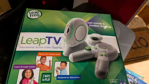 LeapFrog LeapTV Educational Active Video Gaming Console with Controller - Good Condition