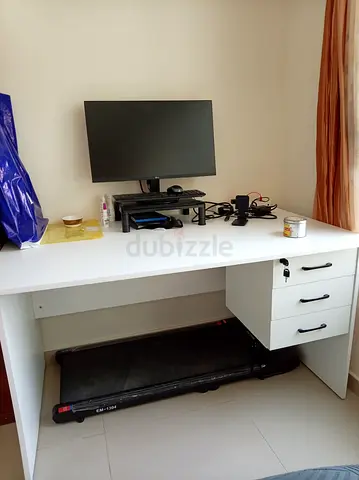White office desk with 3 drawers — good condition for immediate sale