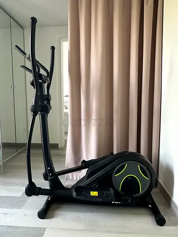 Elliptical Cross Trainer - Lightly Used Home Cardio Machine