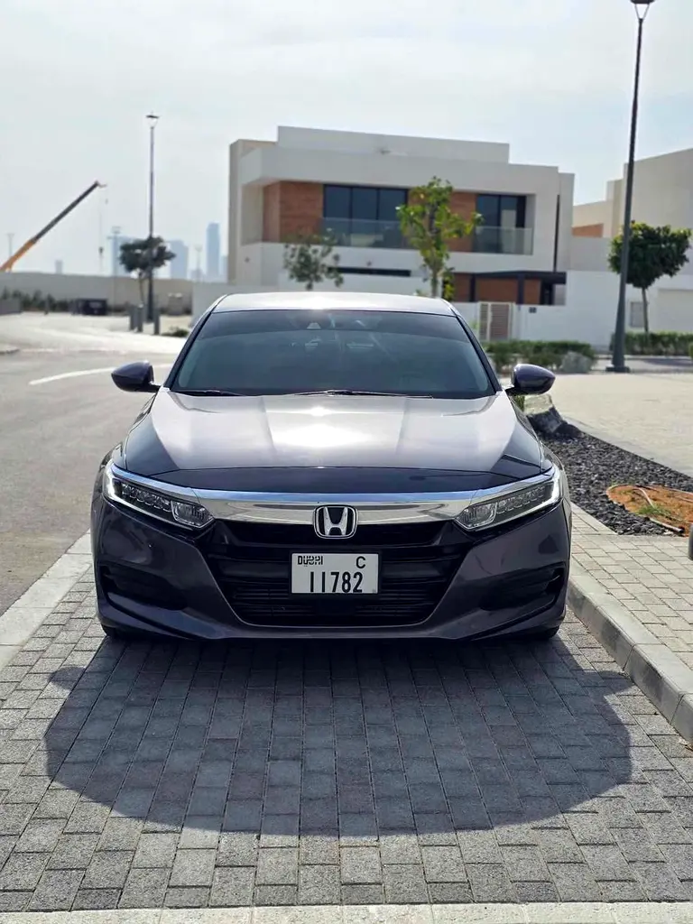 Honda Accord 2019 — photo 1 of 7