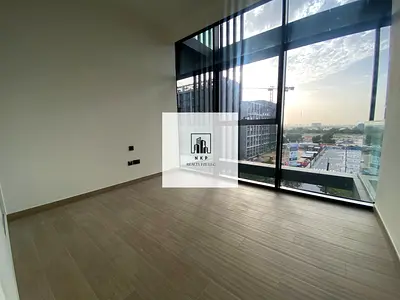Specious luxury apartment for rent