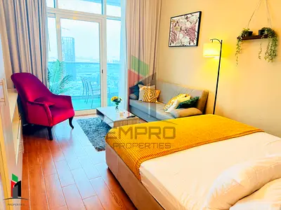 READY TO MOVE| FULLY FURNISHED|12chqs