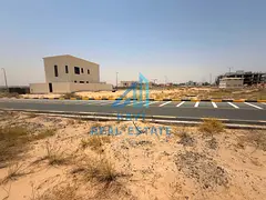 FREEHOLD SINGLE ROW VILLA PLOT IN TILAL CITY