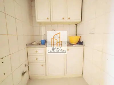 SIDE KITCHEN STUDIO CLOSE TO MADINA SHOPPING CENTER FOR FAMILY RENT ONLY 16K