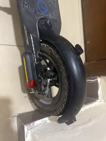 Electric scooter