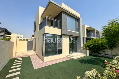 Great Location | Corner Unit | Close to Pool