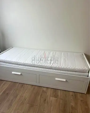 Ikea day bed with matters 2 storage