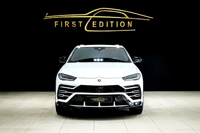 2022 Lamborghini URUS photo 3