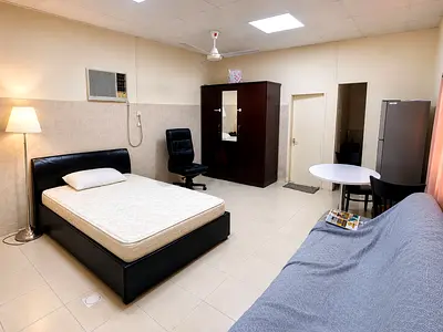 FAMILY ROOMS FOR RENT WITH ATTACHED BATH AND KITCHEN