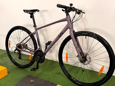 Giant Liv Alight 2 Disc Road Bike / Hybrid Bike – Excellent Condition