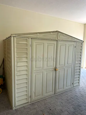 Large Outdoor Storage Shed - Good Condition, Lockable. 3800 original