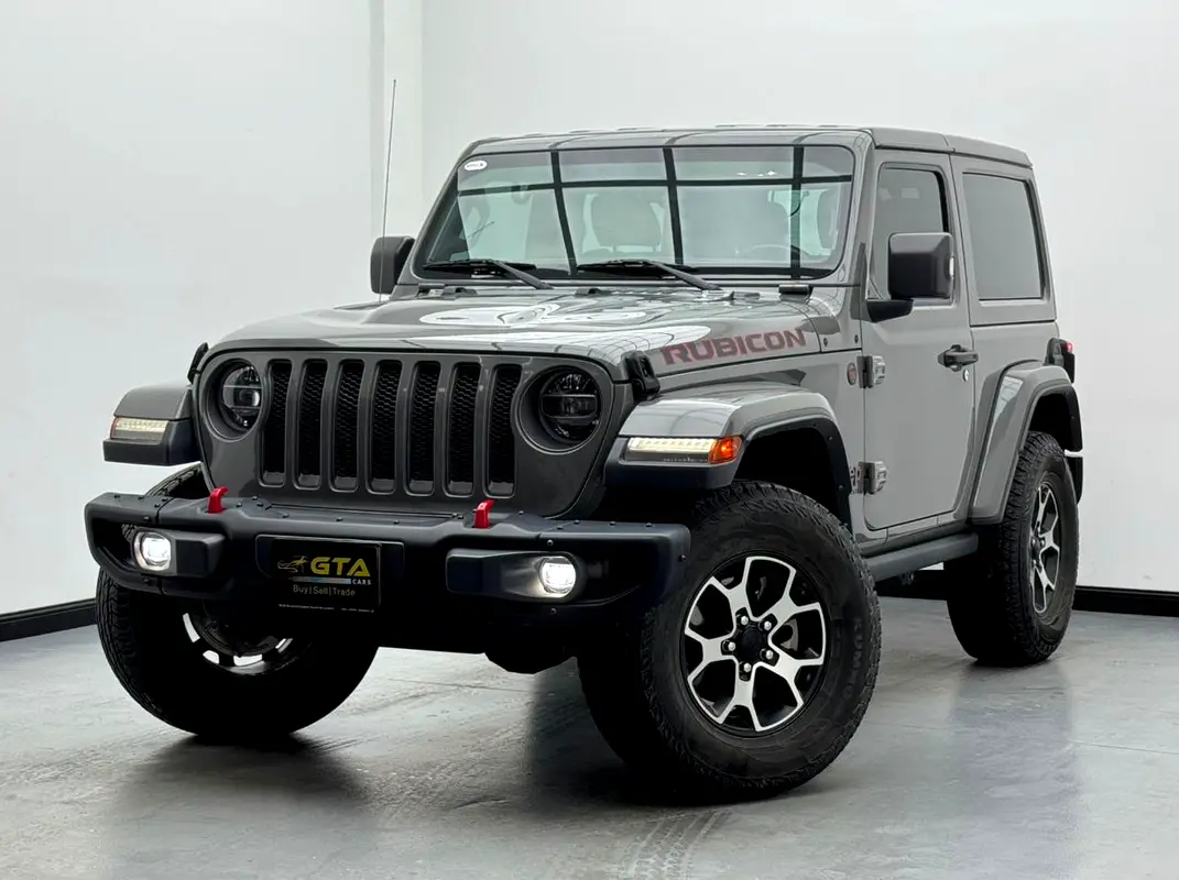 Jeep Wrangler 2021 — photo 1 of 14