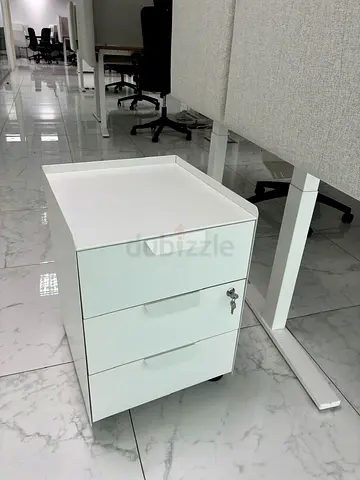 Pedestal/ drawer for office