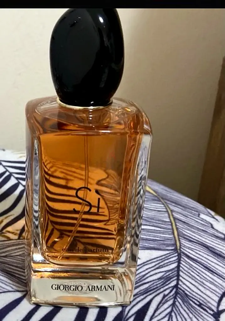 Classifieds: Giorgio Armani Si Eau de Parfum - 100ml (used 