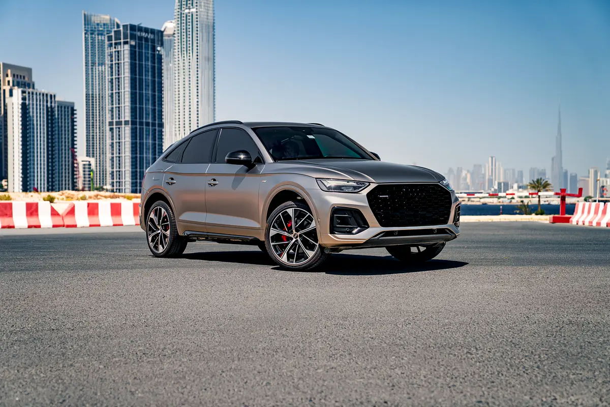 Audi Q5 2025 — photo 1 of 20
