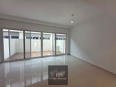 PRIME LOCATION || VIBRANT AREA