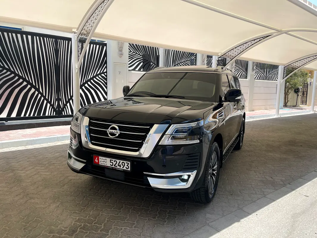 Nissan Patrol 2021 — photo 1 of 20
