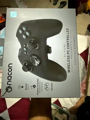 Wireless PC Controller (Onn/Third-party) - Like New, Unused Box.never used it just opend