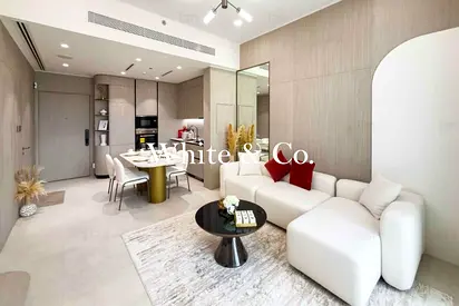 Fully Furnished | Luxury |12 Chqs Option