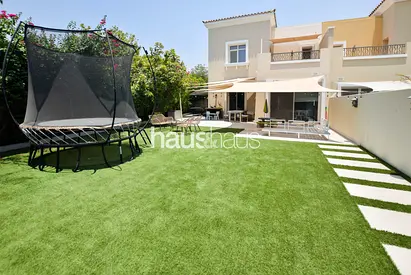 Fully upgraded | Owner occupied | Private plot