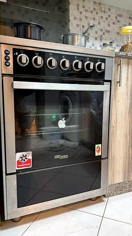 Gas with oven