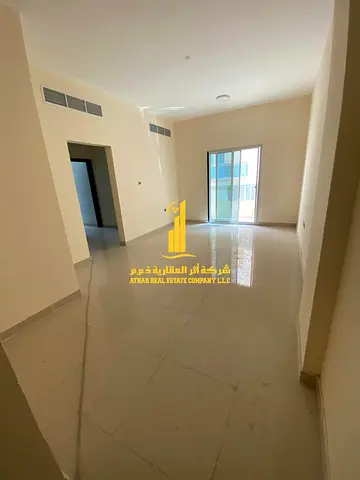 For annual rent ✅ in Ajman, Al Jurf 3 - behind the Chinese market | Two-bedroom apartment with two bathrooms and a balcony, in a clean building