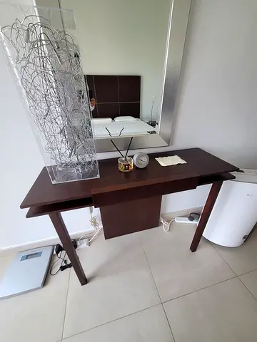 Dark wood console table / small writing desk in good condition ( LIGNE RISET )