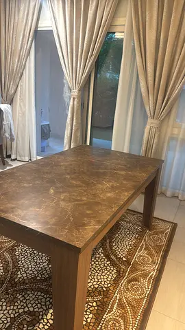 Dining table set