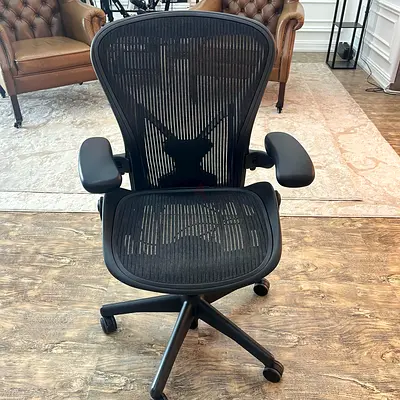 Herman miller Aeron classic chair size C fully loaded