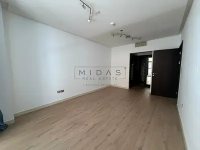 2BR/Chiller free/Vacant/Semi Furnished/Close to Tram & Marina Walks