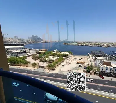 للبيع شقة 3 غرف نوم في أبراج الخور A2، مساحة 2366 قدم²، إطلالة مباشرة على الخور، مؤجرة بدخل سنوي 40 ألف درهم، فرصة استثمارية مميزة