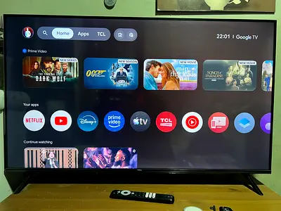 TCL 55 Smart LED TV with Remote - Good Working Condition