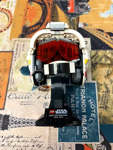 Lego star wars helmet Luke skywalker (red five )