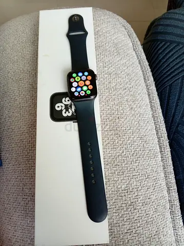 Apple Watch SE 40mm Midnight sport band for sale