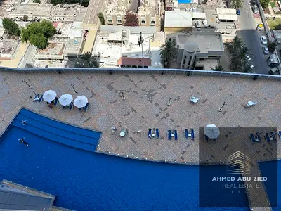 غرفة ماستر صالة كبيرة مطبخ امريكي 2حمام بلكونة اطلالةبحرية تكييف مجاني خزائن حائط مسبح جيم غرفة غسيل حديقة مسجد باركن مجاني تسهيلات بالدفع  تامين شيك